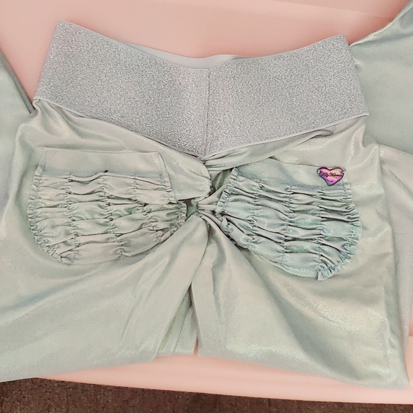 Cute Booty Lounge Leggings - Picture 7 of 14